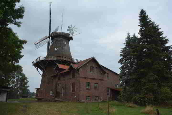 Windmühle Brockel, holländische Galeriewindmühle